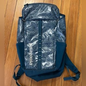 Patagonia Black Hole backpack 25L